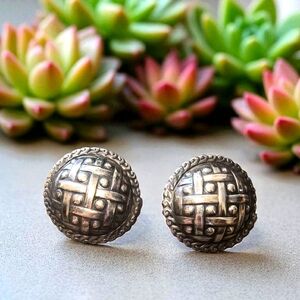 Ninos DeChammo Designer Sterling Silver Latticework Clip-on Earrings